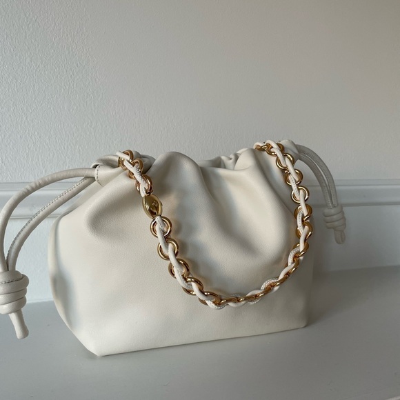 Soft Leather Pouch Bag Medium - Milkshake - Picture 5 of 14